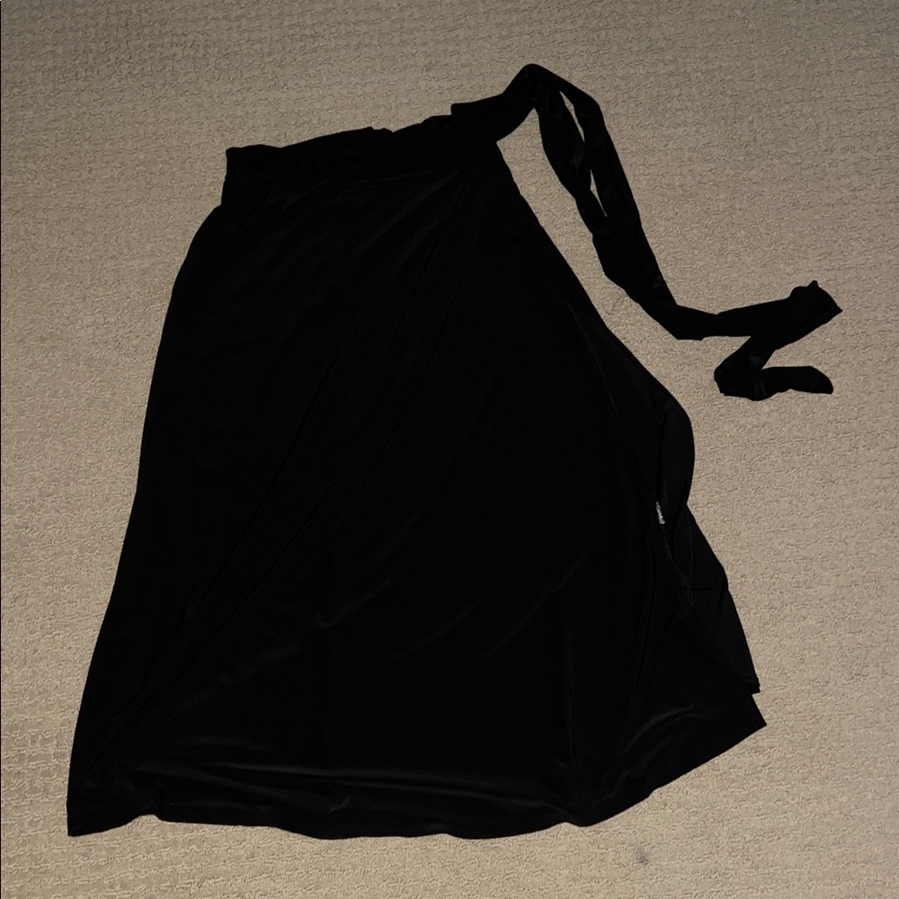 Elegant Black Women's Skirt with Slit and Tie